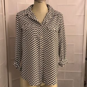 American Eagle 🦅 blouse chevron medium